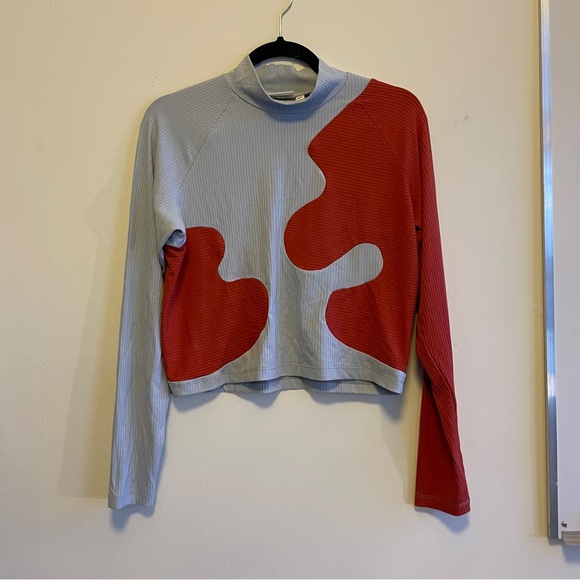 Ization Studios Squiggle Long Sleeve in Red/ Periwinkle 2X - Picture 7 of 10